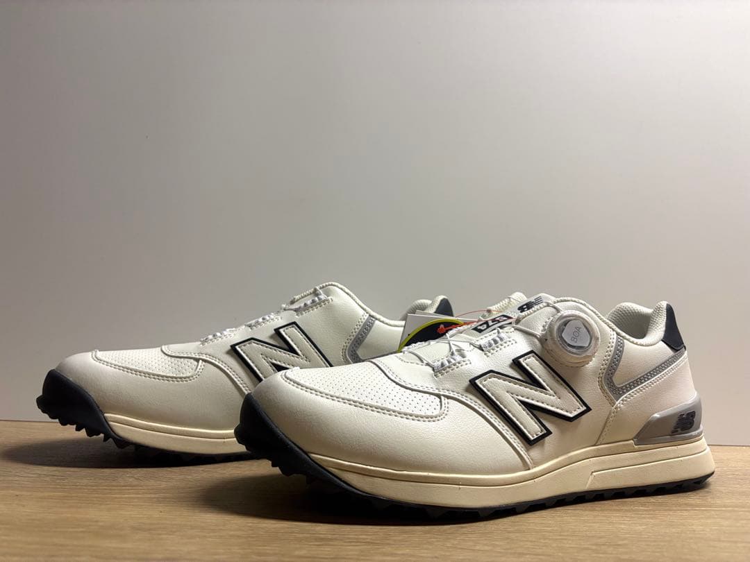 未使用 26.5cm 2E ニューバランスゴルフシューズUGBS574Hホワイト