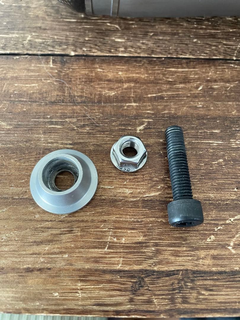 s1000rr アクラポビッチ　スリップオンチタンマフラー　カーボンエンド