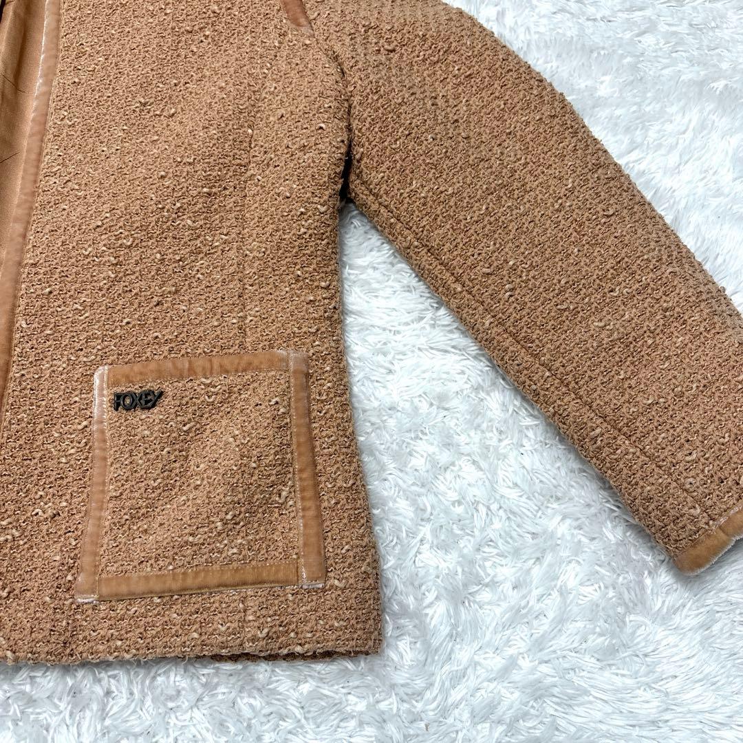 【FOXEY】フォクシー ノーカラーツイードジャケット シルク ロゴプレート