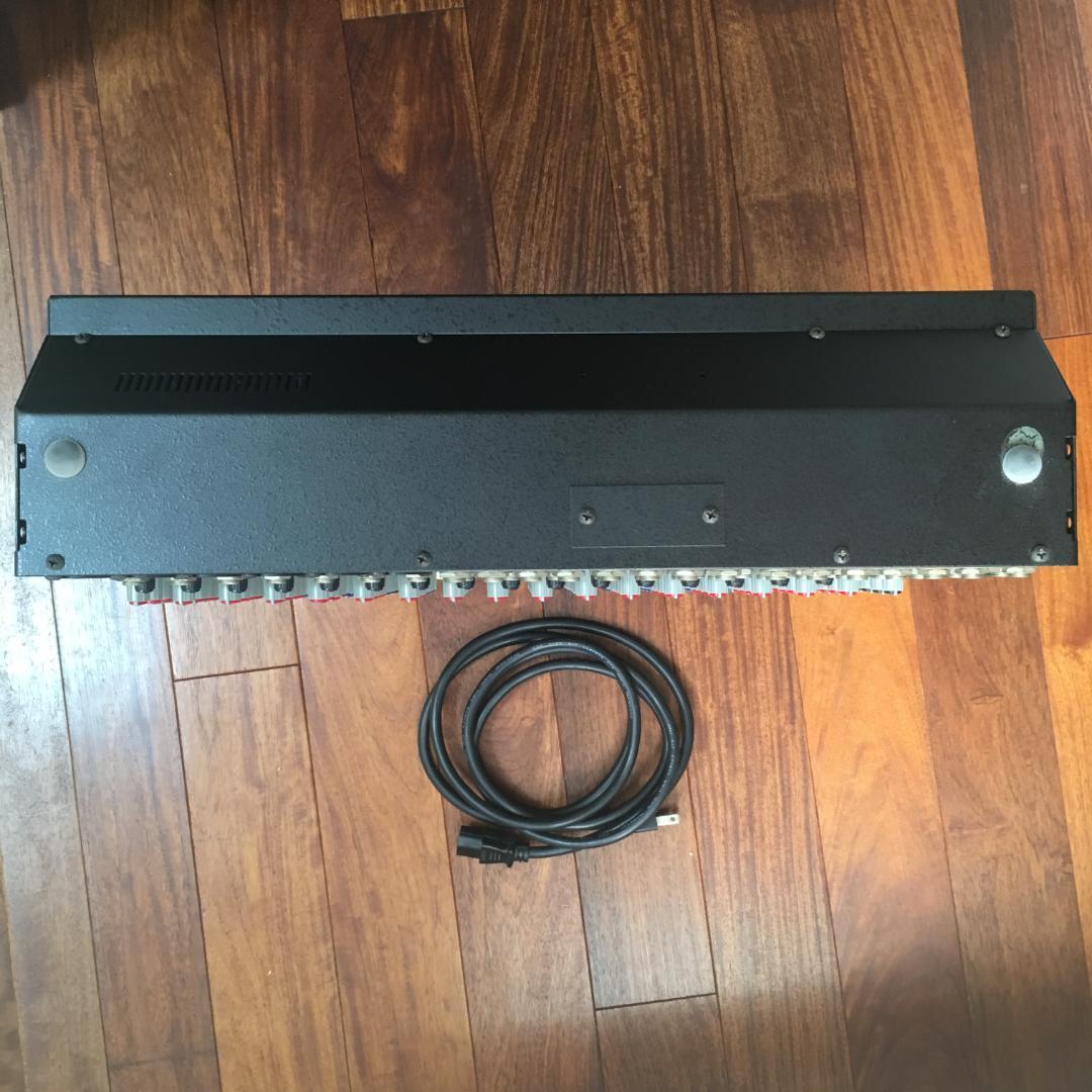 MACKIE CR1604 16チャンネル アナログミキサー ＜美品＞