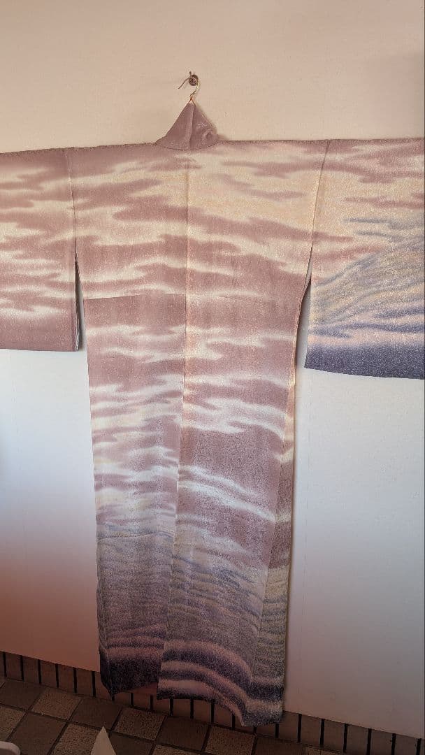 【美品•作家物】訪問着＆伊達襟•帯締め•帯揚げのセット 波模様 淡い紫色♪