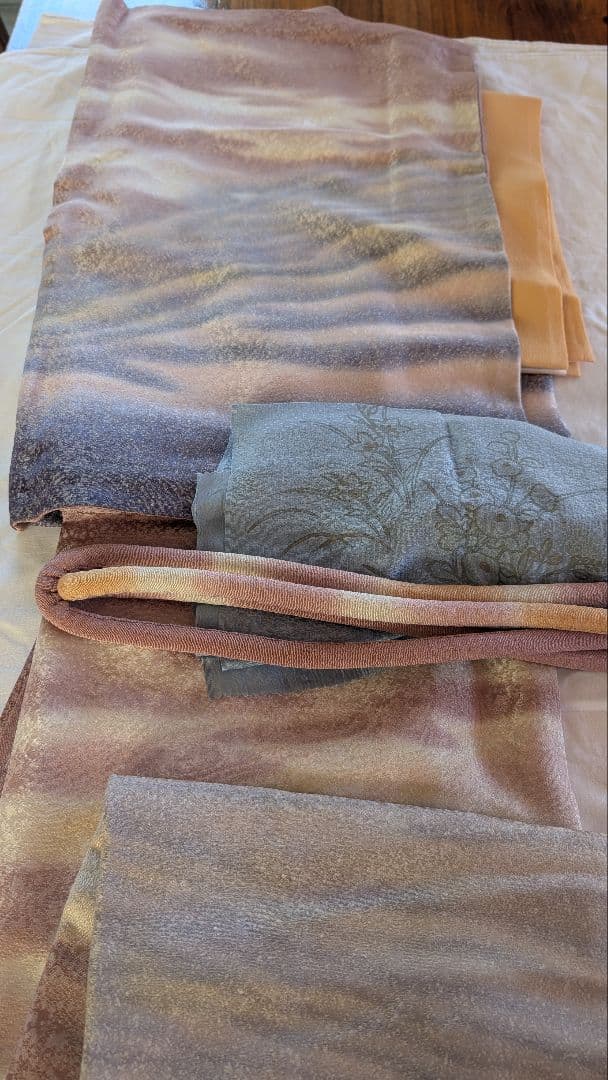 【美品•作家物】訪問着＆伊達襟•帯締め•帯揚げのセット 波模様 淡い紫色♪