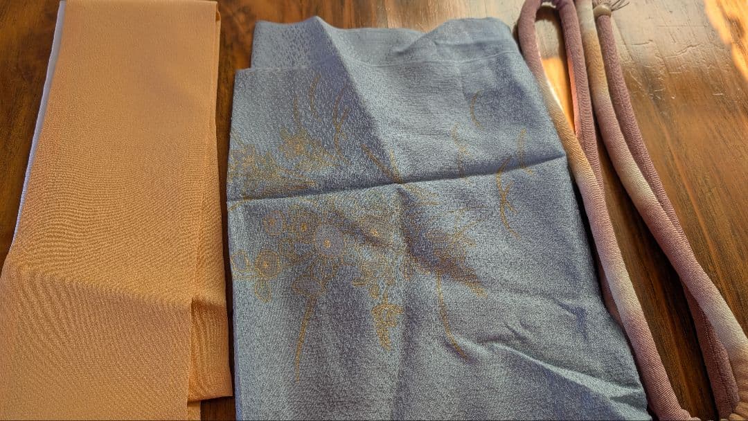 【美品•作家物】訪問着＆伊達襟•帯締め•帯揚げのセット 波模様 淡い紫色♪