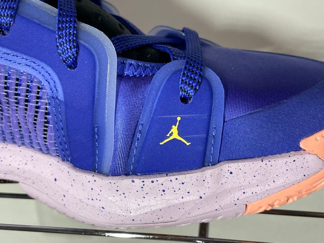 エアジョーダン37ラピス