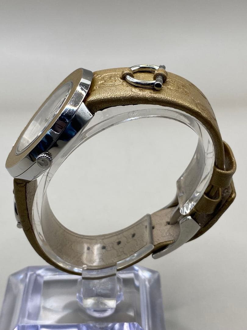 GUCCI ゴールドレザー 129.4 レディース腕時計