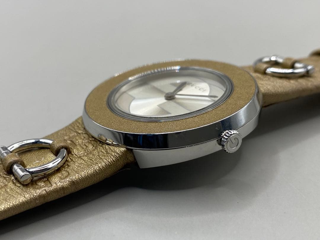 GUCCI ゴールドレザー 129.4 レディース腕時計