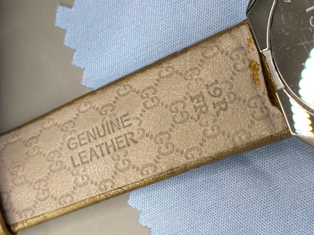 GUCCI ゴールドレザー 129.4 レディース腕時計