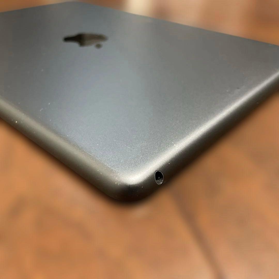 iPad第８世代128GWifi 98% 本体のみ