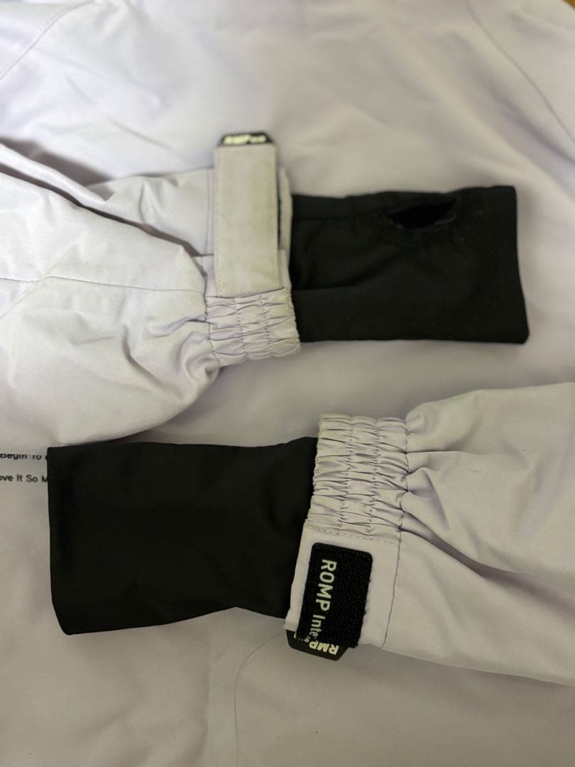 ROMP スノーボードウエア