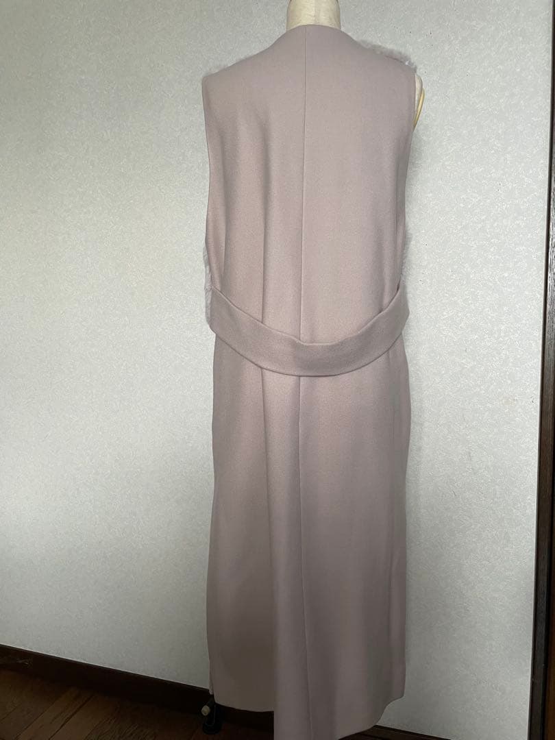 ロングファー付きジレ