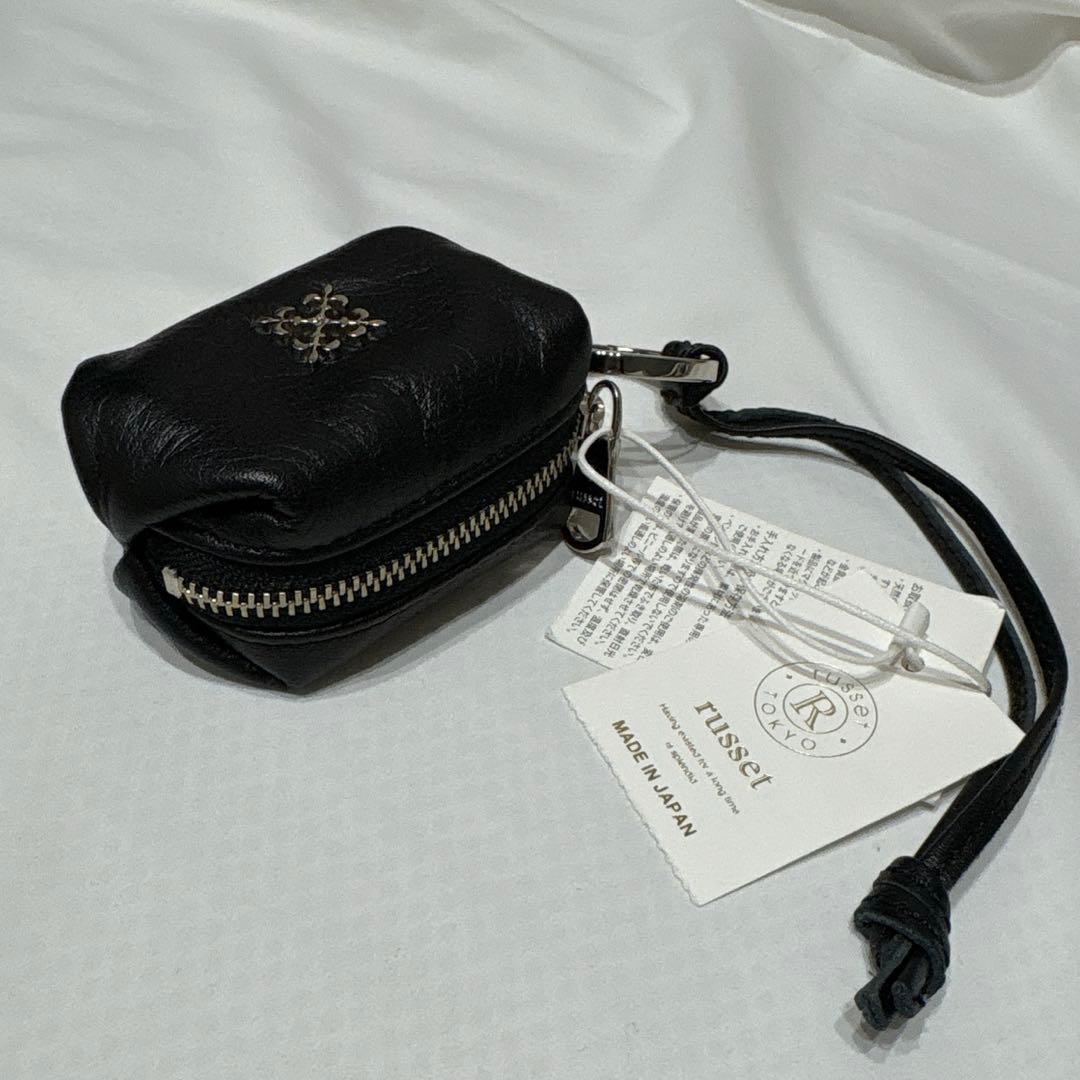 russet カラビナ付き レザーミニポーチ型チャーム