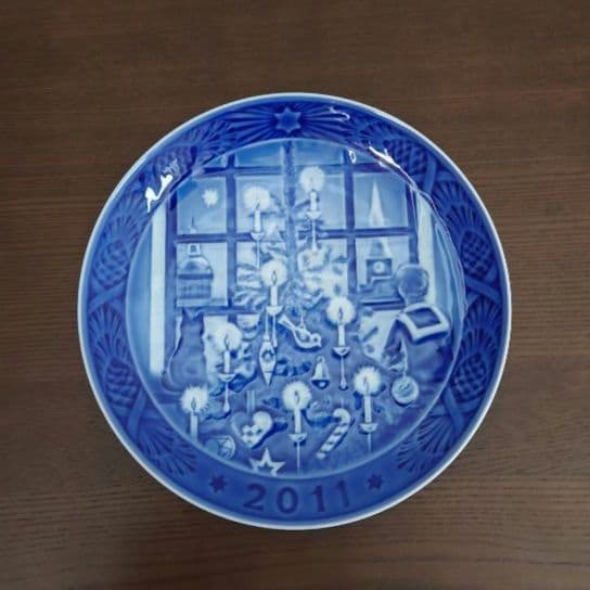 ロイヤルコペンハーゲン　イヤープレート　2011年　サイン入り