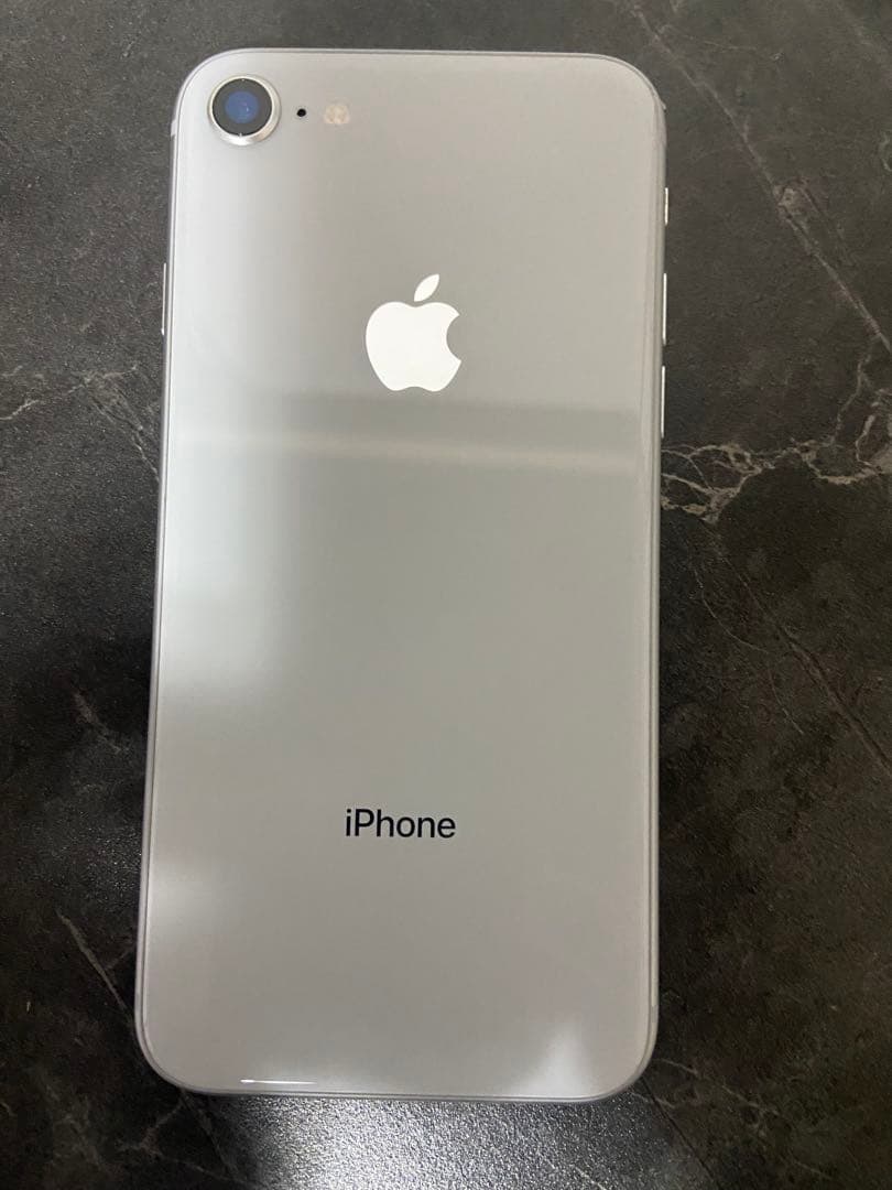 iPhone 8 64GB バッテリー92% SIMフリー スマートフォン本体