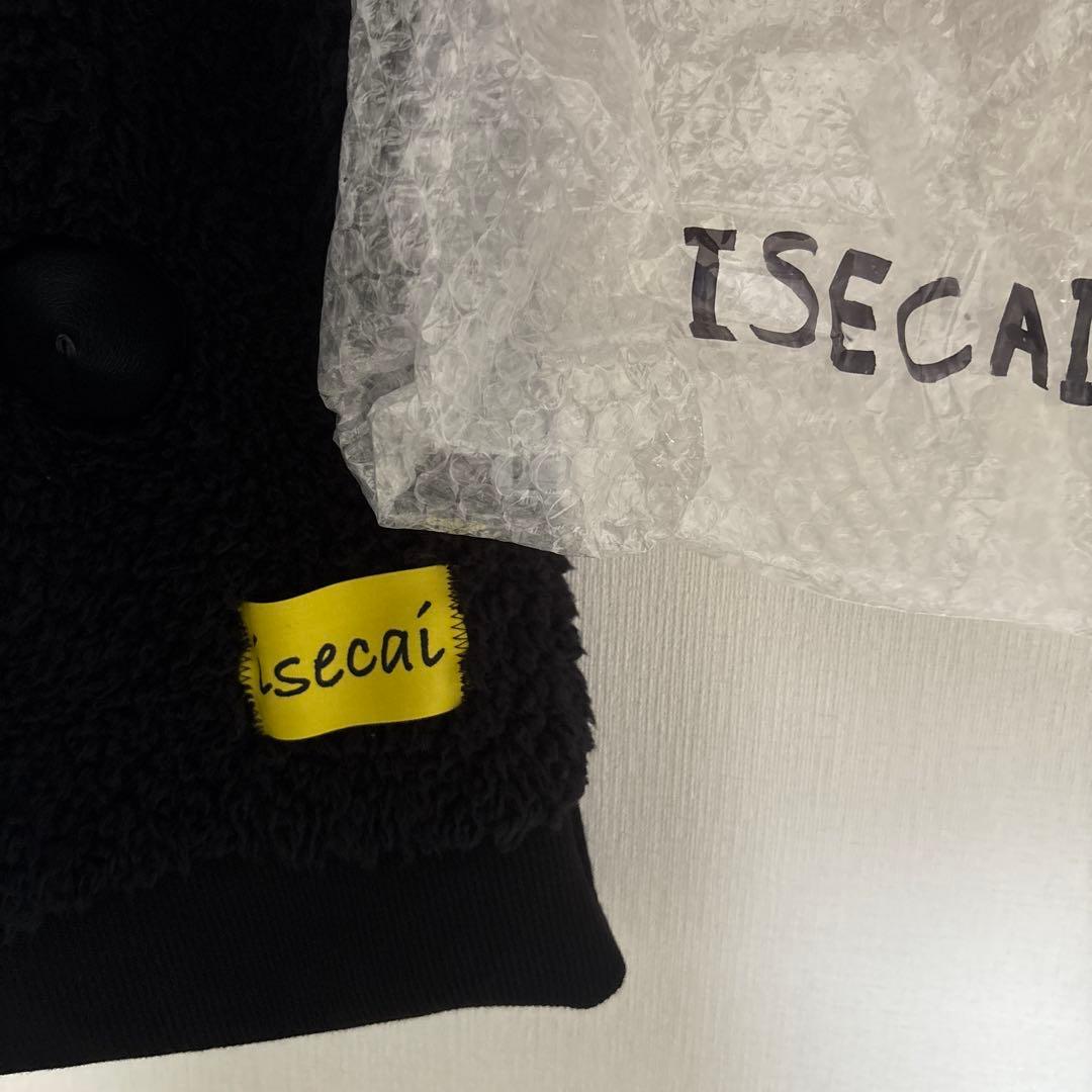 isecai ボタン付き黒マフラー