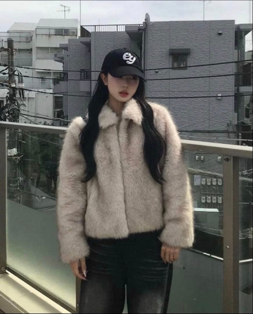 emmy ボリュームファータッチカラーコート ベージュ