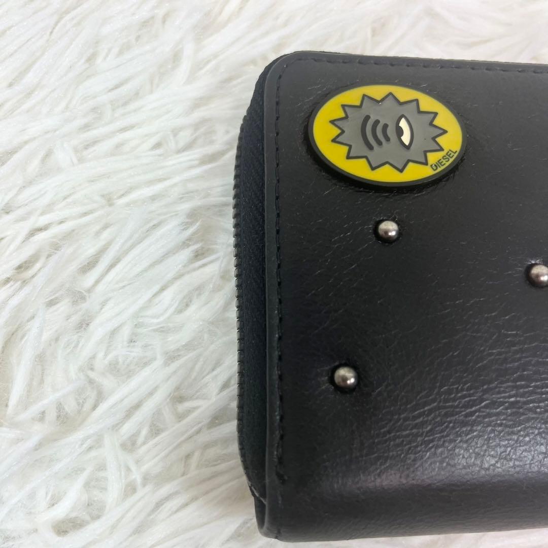 DIESEL ディーゼル 折り財布 L字ジップ ピンバッジモチーフ ファスナー
