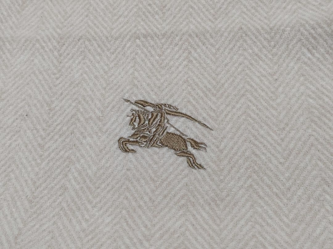 BURBERRY ウールひざ掛け 65×120cm 箱付き 未使用 新品 N60