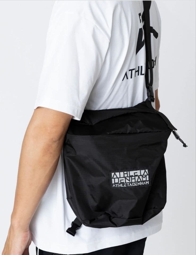 ATHLETA DENHAM ブラックバックパック