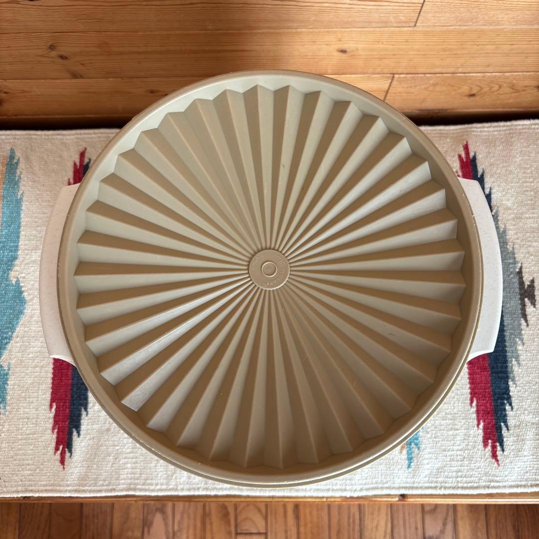 タッパーウェア／マキシクィーンデコレーター　11リットル　容量大