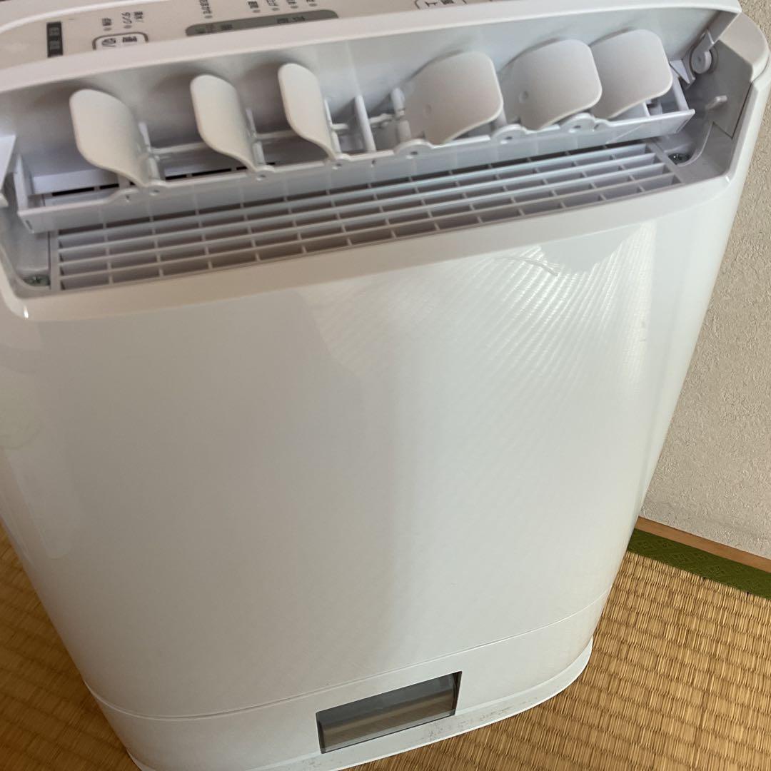 2021年製　衣類乾燥除湿機　Panasonic パナソニック　F-YZU60