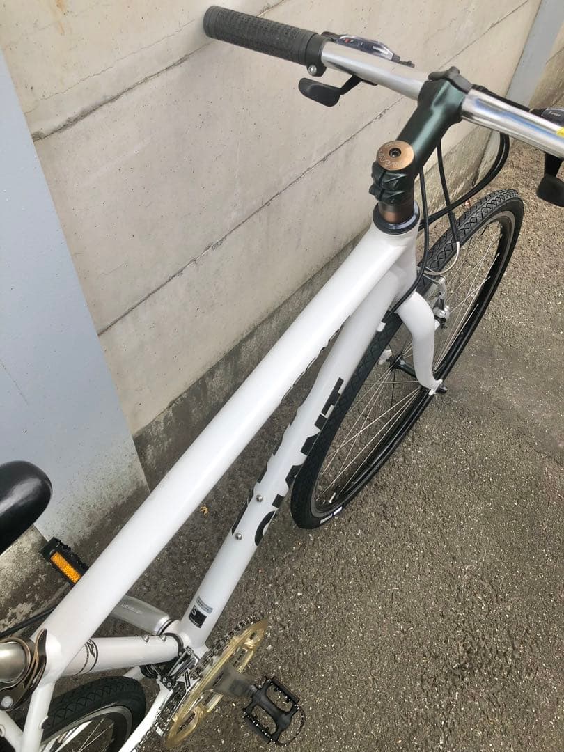 【超美品】GIANT ESCAPE R3 24速　クロスバイク　CT465mm