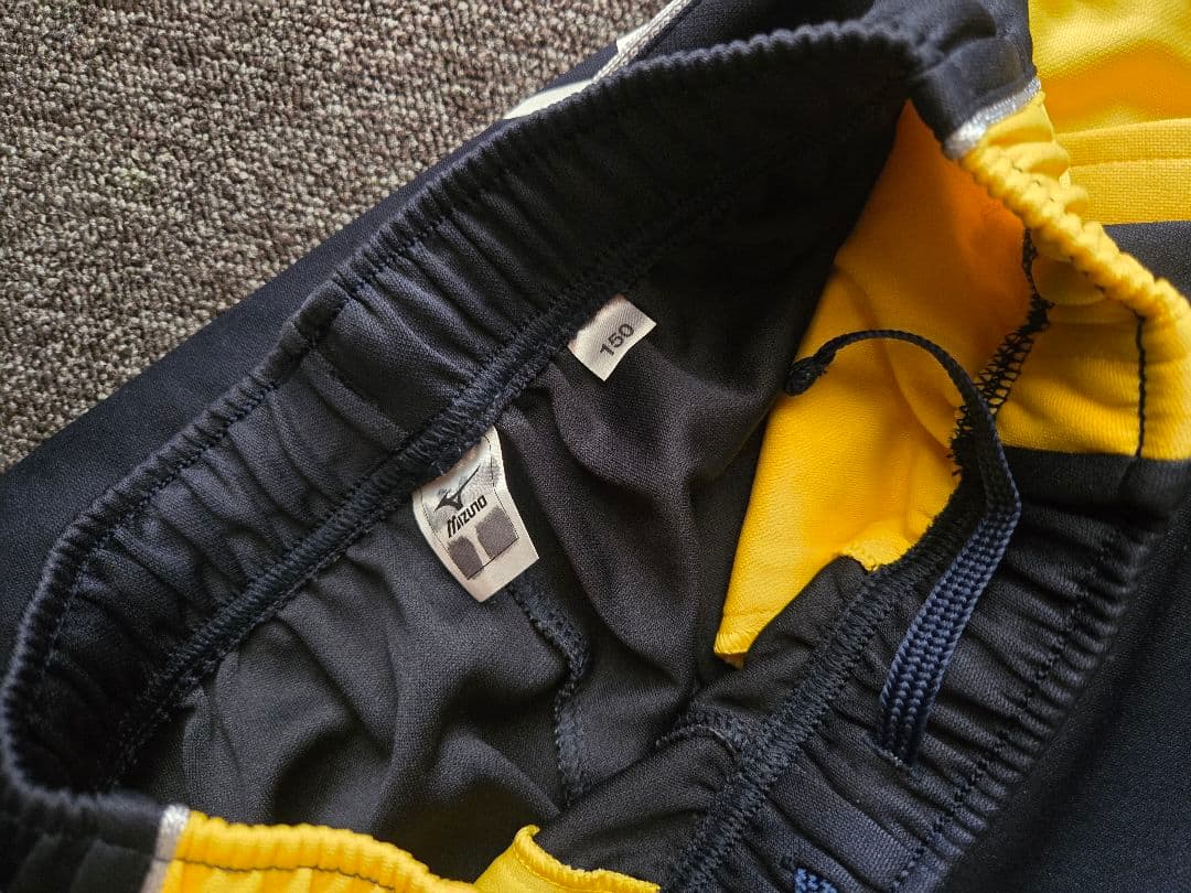 リベルタ　リベルタサッカースクール　ジャージ上下　１５０　美品