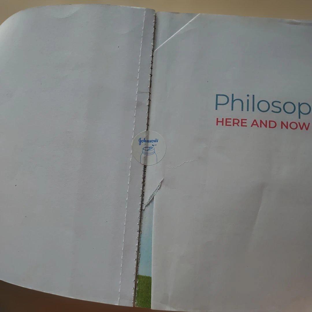 洋書 Philosophy Here and Now Fourth Edition