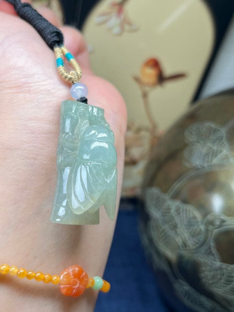 リアル品★天然A貨翡翠　氷種淡い油青翡翠【一鸣惊人】蝉ネックレス　鑑定書付き