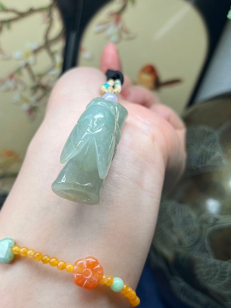 リアル品★天然A貨翡翠　氷種淡い油青翡翠【一鸣惊人】蝉ネックレス　鑑定書付き