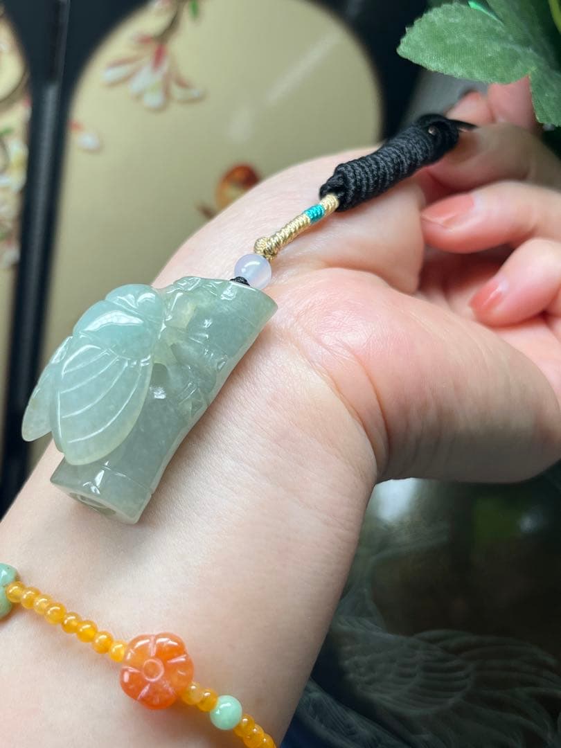 リアル品★天然A貨翡翠　氷種淡い油青翡翠【一鸣惊人】蝉ネックレス　鑑定書付き