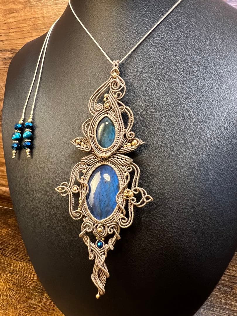 【handmade_Luna】マクラメ×ラブラドライト ネックレス