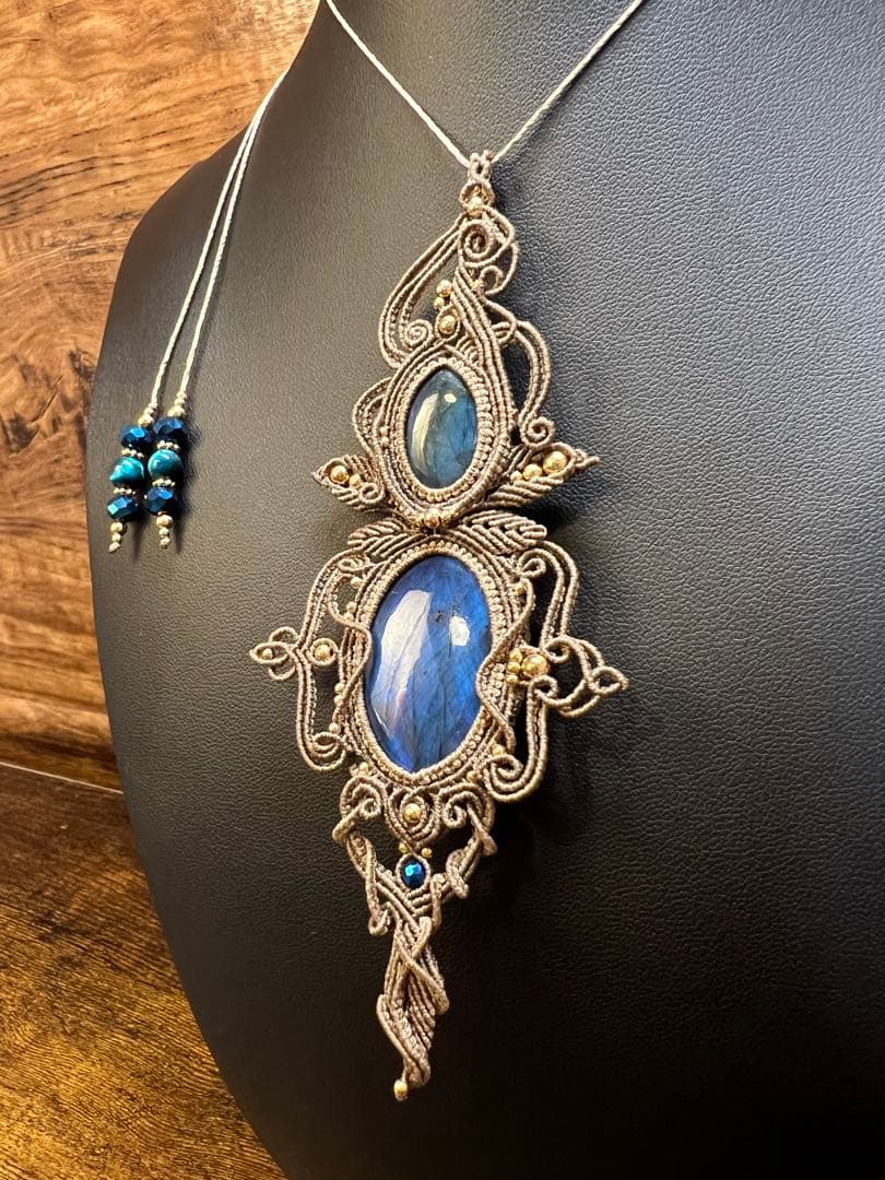 【handmade_Luna】マクラメ×ラブラドライト ネックレス