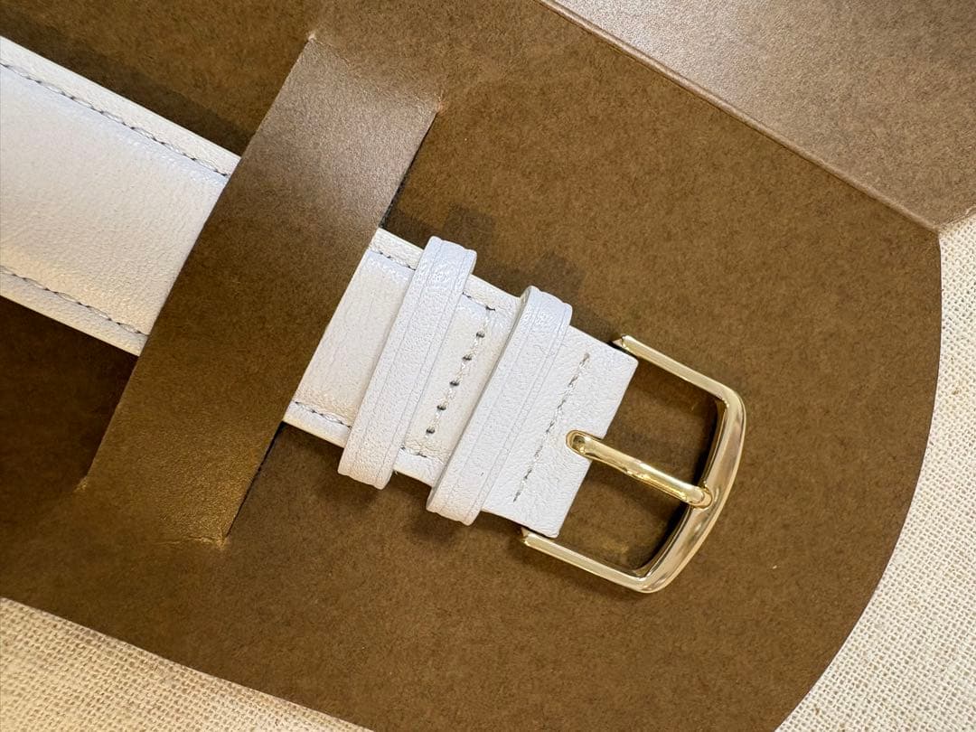 極美品⭐︎bonbon watch レインボーカメリア白蝶貝白ベルト/替ベルト付き