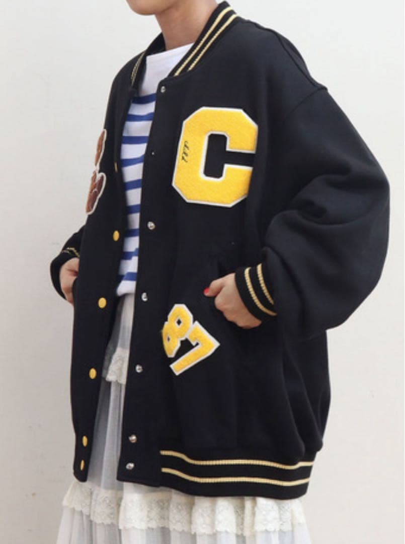 最終値下げ　新品　チャイルドウーマン　裏起毛ワッペンスタジャン　黒　くま