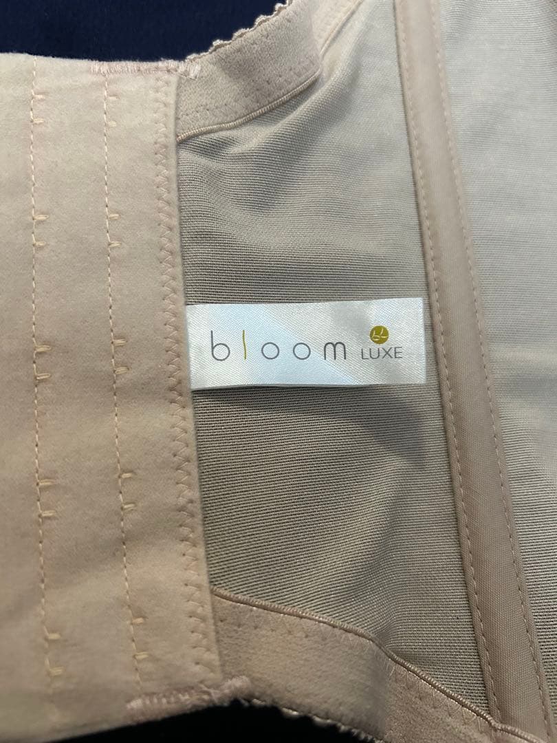 BLOOMLuXe H70/M ビスチェ&ガードルセット