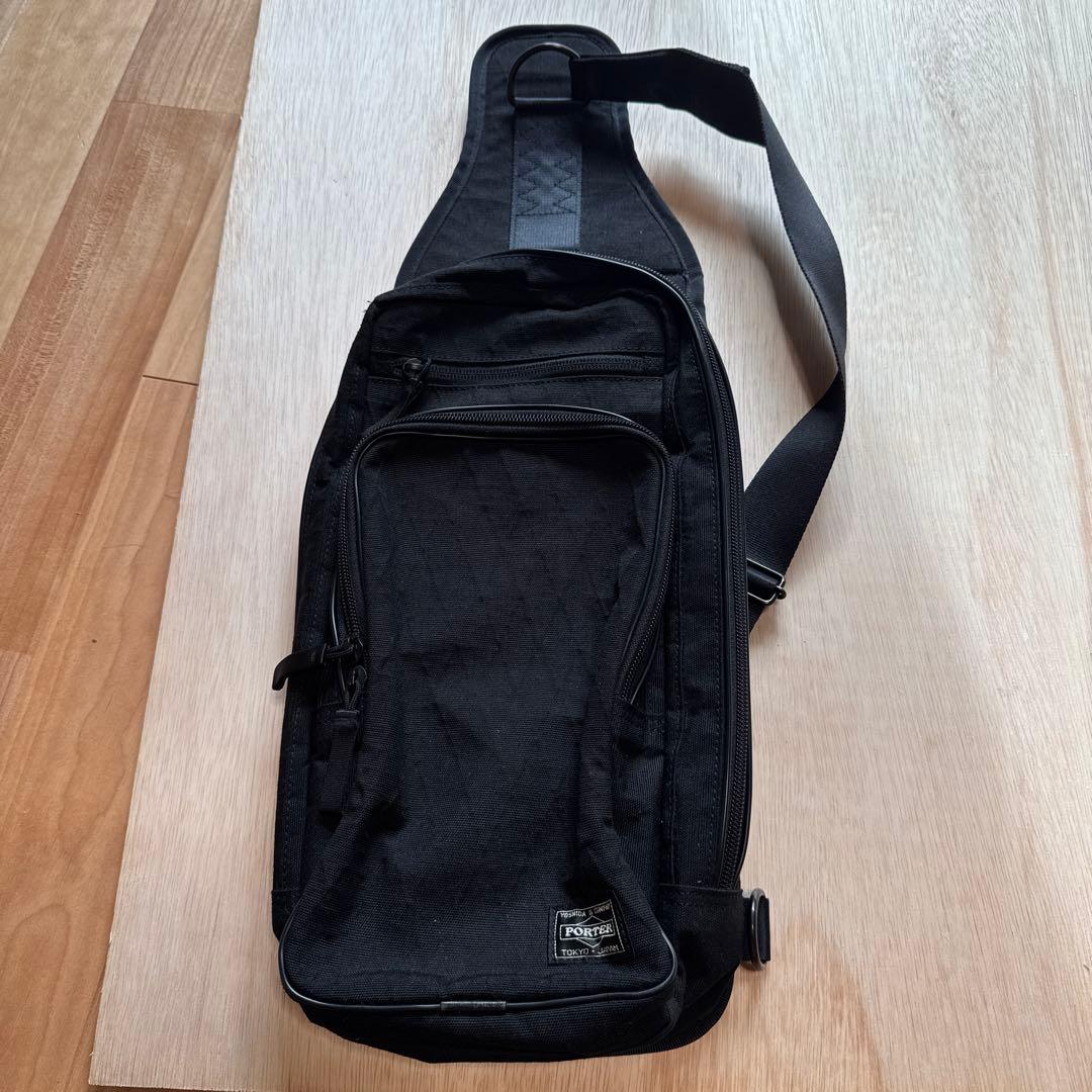 PORTER ブラック ハイブリッドスリングショルダーバッグ