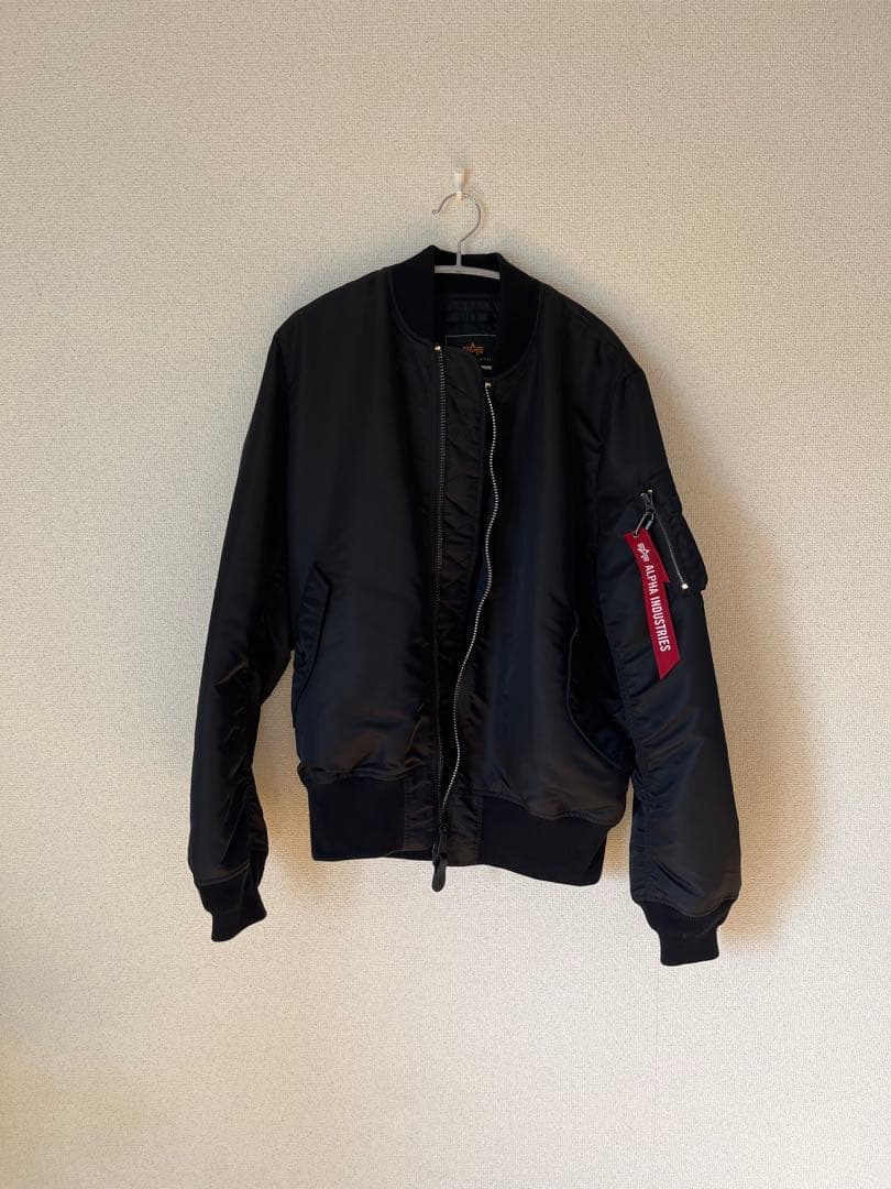 ALPHA INDUSTRIES MA-1 ブラックジャケット Lサイズ