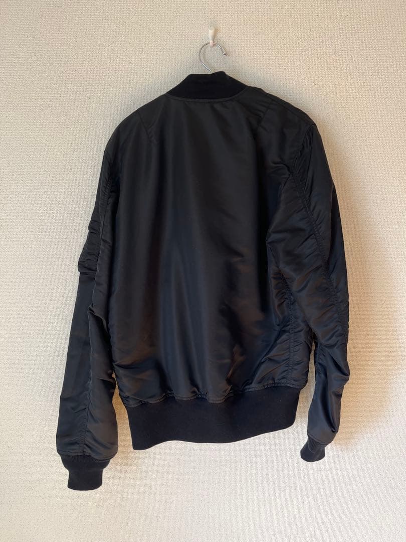 ALPHA INDUSTRIES MA-1 ブラックジャケット Lサイズ