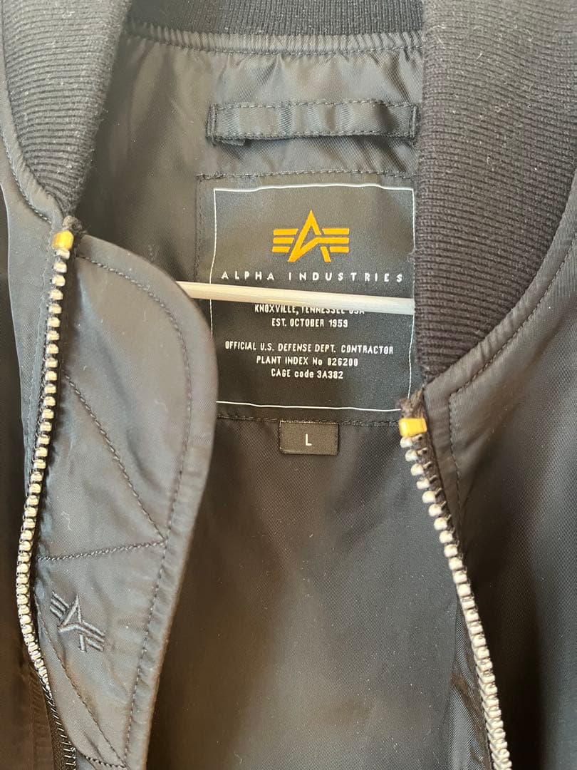 ALPHA INDUSTRIES MA-1 ブラックジャケット Lサイズ