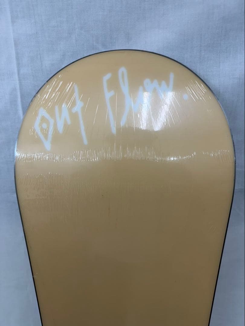 【訳あり新品】　OutFlow Diskah 155 スノーボード　パウダー