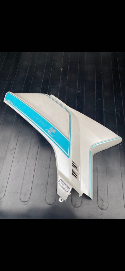 クレージュタクト水色前期右サイドカウルAF09