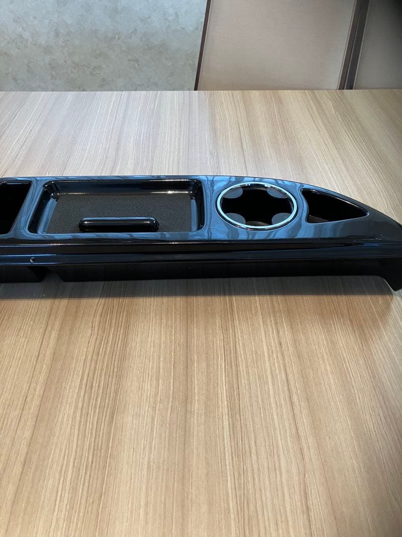 エアーズロックジャパン キャラバン フロントテーブル ピアノブラック　used品