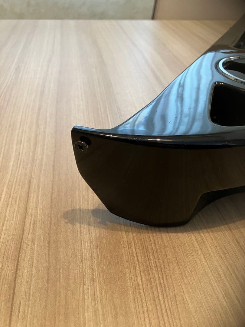 エアーズロックジャパン キャラバン フロントテーブル ピアノブラック　used品