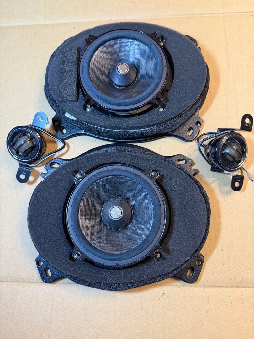 カロッツェリア　carrozzeria １３ｃｍスピーカー　TS-Z132PRS