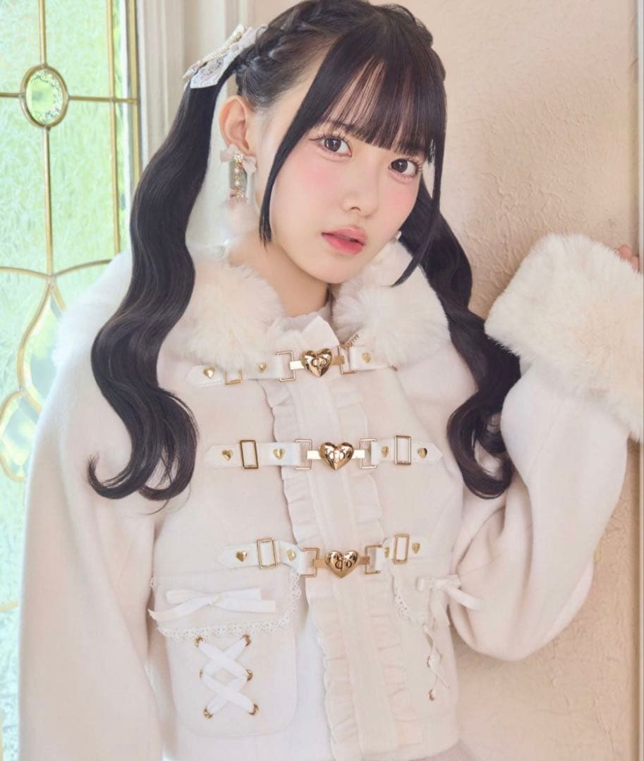 ROJITA ハートバックルショートコート