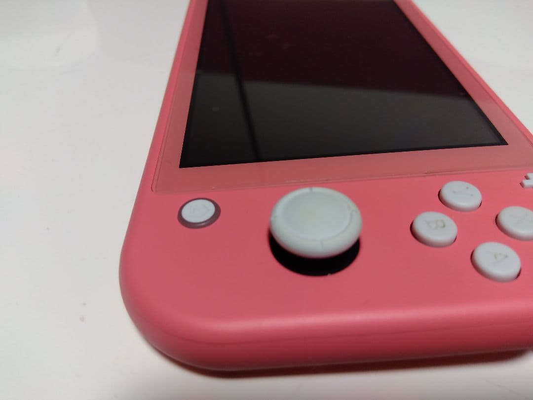 Nintendo Switch Lite 本体　コーラル