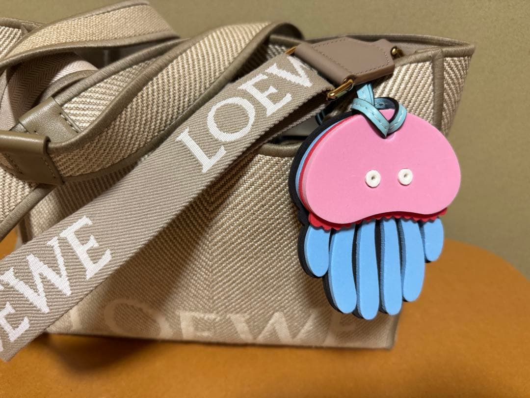 LOEWE ジェリーフィッシュくらげ