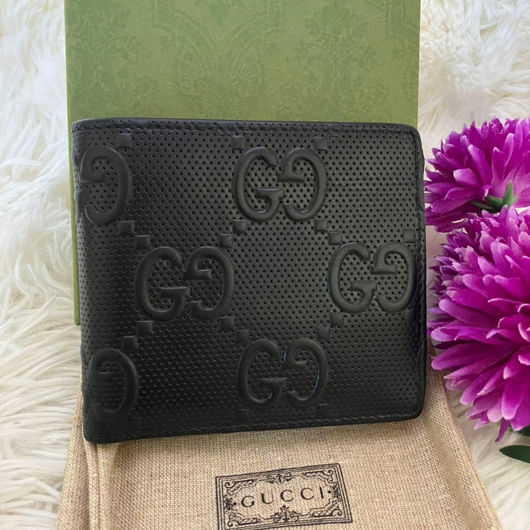 グッチ　二つ折り財布　GG柄　グッチシマ　レザー　ブラック　付属品完備