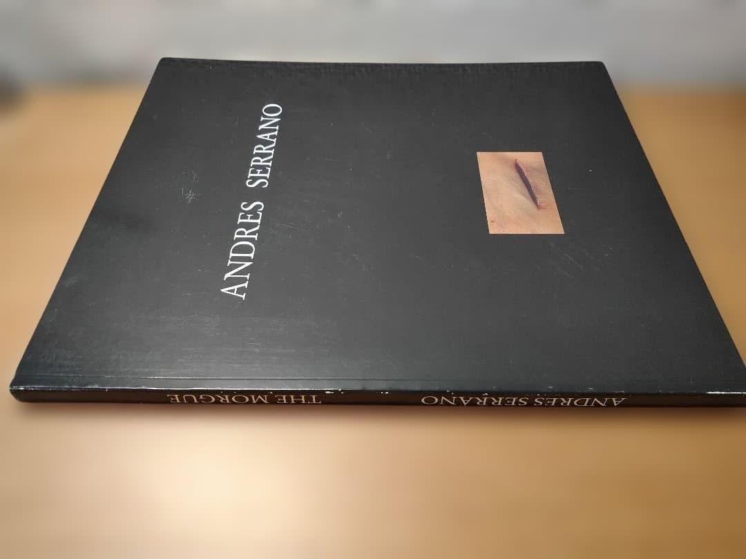 アンドレス・セラーノ　Andres Serrano　 The Morgue