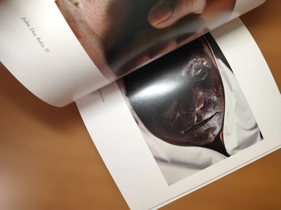 アンドレス・セラーノ　Andres Serrano　 The Morgue